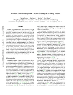Gradual Domain Adaptation via Self-Training of Auxiliary Models