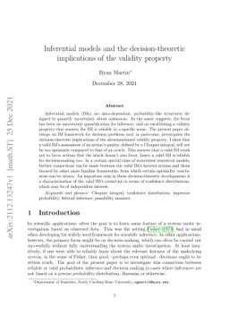 Inferential models and the decision-theoretic implications of the
  validity property
