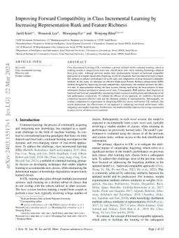 Improving Forward Compatibility in Class Incremental Learning by Increasing Representation Rank and Feature Richness